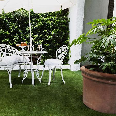 Les Canoubiers Luxe Et Serenite Au Coeur De Saint-Tropez Suites Spacieuses Avec Jardin Enchanteur エクステリア 写真