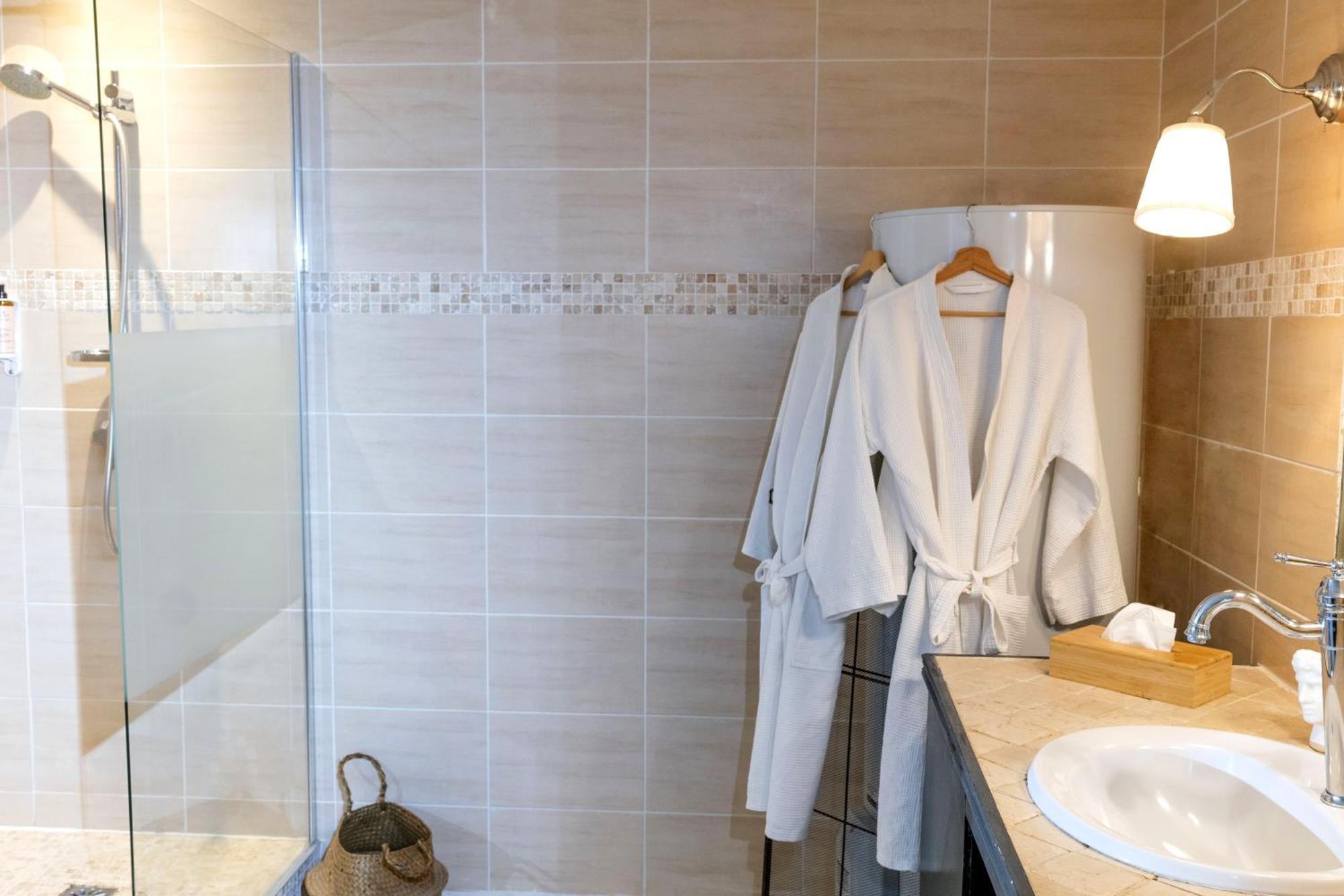 Les Canoubiers Luxe Et Serenite Au Coeur De Saint-Tropez Suites Spacieuses Avec Jardin Enchanteur 部屋 写真